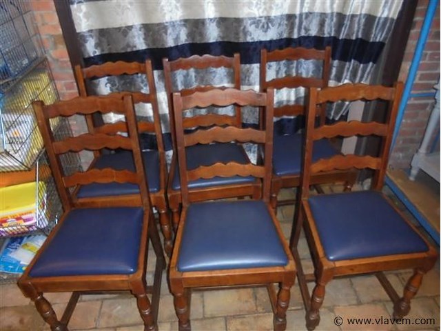 Stoelen - afbeelding 1 van  1