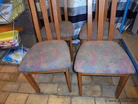 Stoelen - afbeelding 2 van  2