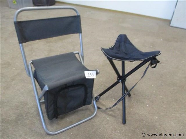 Stoelen - afbeelding 1 van  2