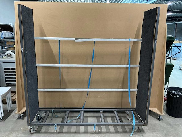 Stoelenkar - afbeelding 1 van  2