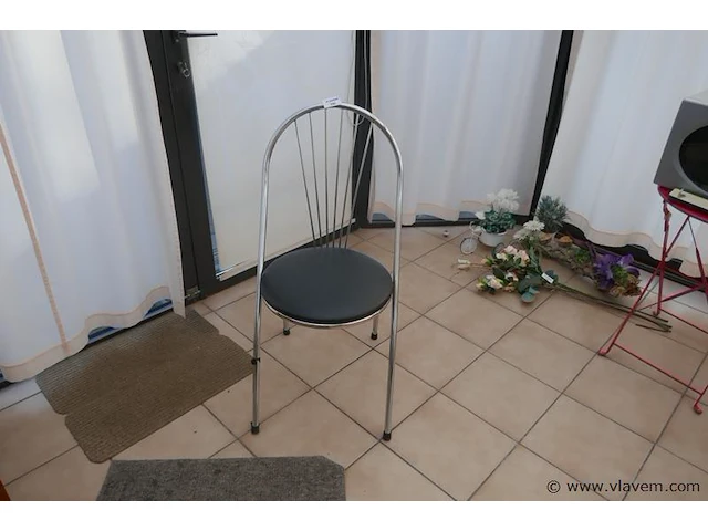 Stoeltje - afbeelding 1 van  1