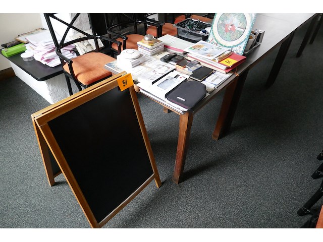 Stoepbord, flessenkoelers, bureautica, etc - afbeelding 1 van  6