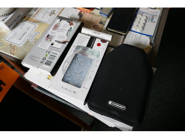 Stoepbord, flessenkoelers, bureautica, etc - afbeelding 2 van  6