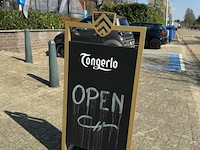 Stoepbord tongerlo in metaal op wielen - afbeelding 2 van  5