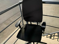 Stoffen bureelstoel met hoofdsteun - afbeelding 1 van  1