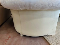 Stoffen cremekleurige salon met bloemenmotief bestaande uit een 2 zit, 3 zit en een clubzetel - afbeelding 13 van  13