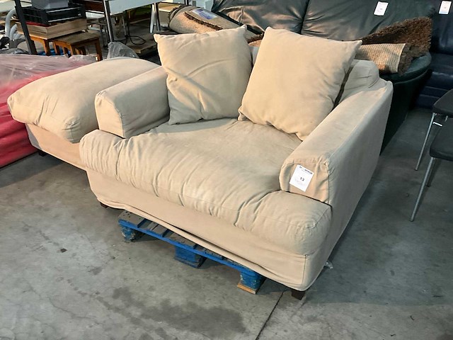 Stoffen zetel met poef - afbeelding 1 van  2