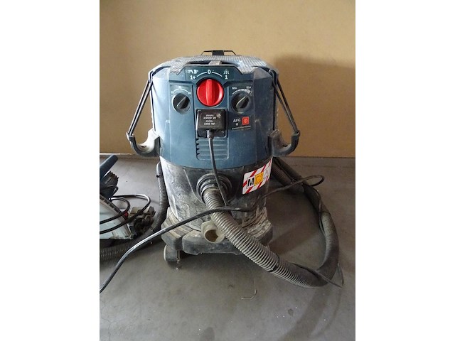 Stofzuiger bosh + invalzaag bosh - afbeelding 2 van  8