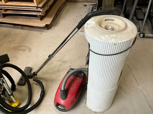 Stofzuiger en waterdispensers - afbeelding 5 van  7