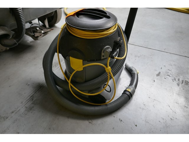 Stofzuiger karcher - afbeelding 2 van  4