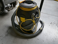 Stofzuiger karcher - afbeelding 2 van  4