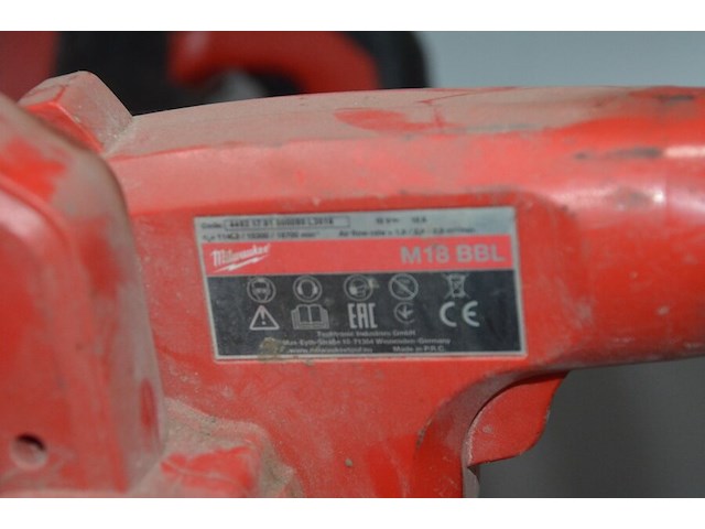 Stofzuiger milwaukee m18cv op accu, schroefmachine milwaukee m18fid, blazer milwaukee m18bbl, accu lader milwaukee m12-18fc en 1 accu (19,22,25,26) - afbeelding 4 van  13
