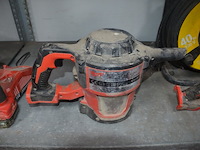 Stofzuiger milwaukee m18cv op accu, schroefmachine milwaukee m18fid, blazer milwaukee m18bbl, accu lader milwaukee m12-18fc en 1 accu (19,22,25,26) - afbeelding 7 van  13