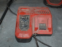 Stofzuiger milwaukee m18cv op accu, schroefmachine milwaukee m18fid, blazer milwaukee m18bbl, accu lader milwaukee m12-18fc en 1 accu (19,22,25,26) - afbeelding 9 van  13
