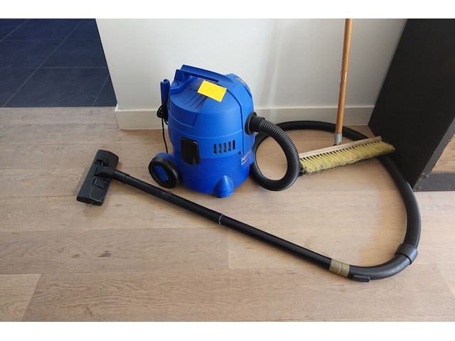 Stofzuiger nilfisk - afbeelding 2 van  3