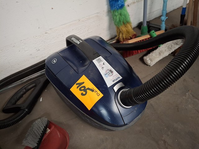 Stofzuiger + poetsmateriaal - afbeelding 2 van  4