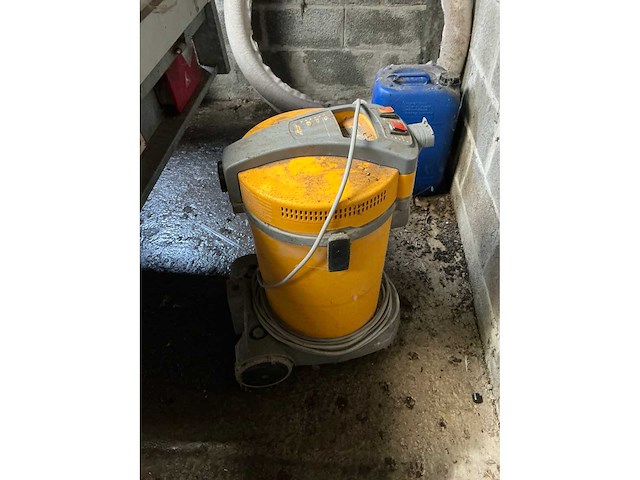 Stofzuiger - afbeelding 1 van  3