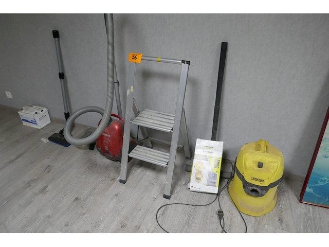Stofzuigers + trapladder - afbeelding 1 van  4