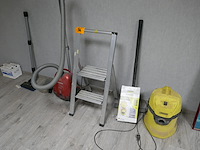 Stofzuigers + trapladder - afbeelding 1 van  4