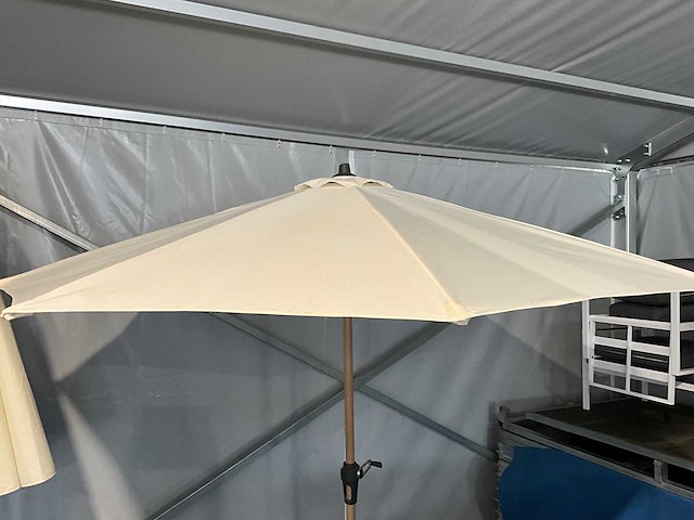 Stokparasol aluminium beige 270cm incl betonnen voet - afbeelding 4 van  4