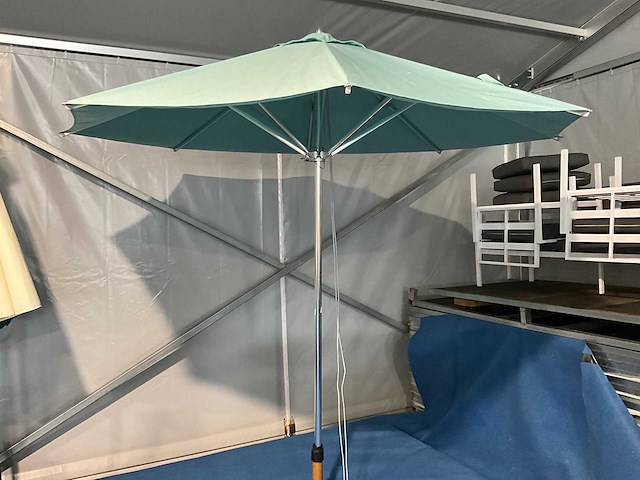 Stokparasol rvs groen 270cm incl betonnen voet - afbeelding 1 van  2