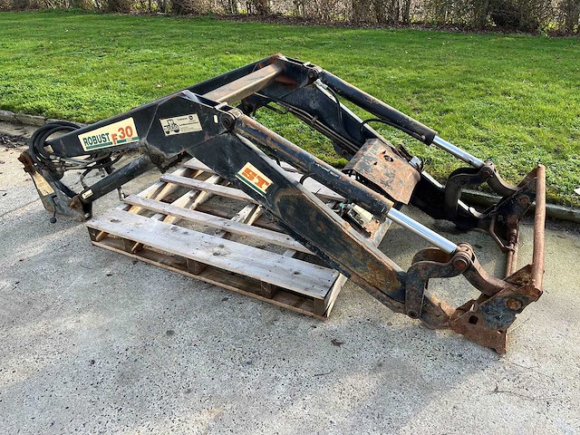 Stoll - robust f30 - front loaders and accesories - afbeelding 1 van  5