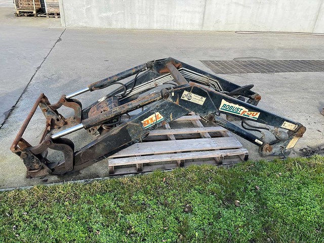 Stoll - robust f30 - front loaders and accesories - afbeelding 2 van  5