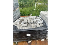 Stones & bricks - afbeelding 1 van  1