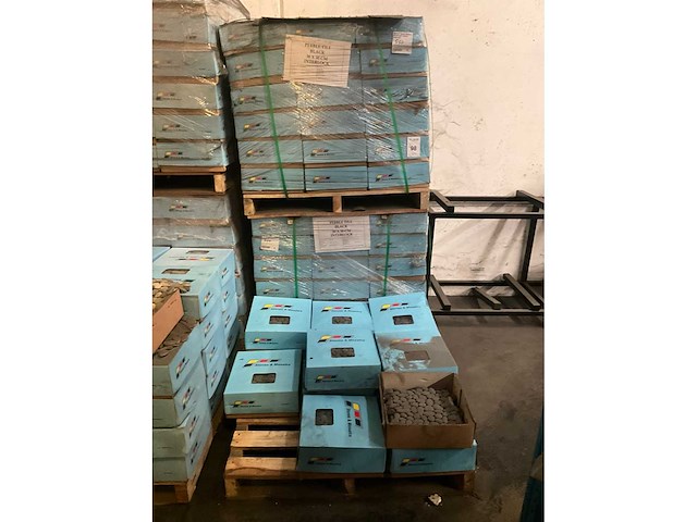 Stones & mosaics black interlock grote partij mozaïek tegel in keien (130x) - afbeelding 3 van  4