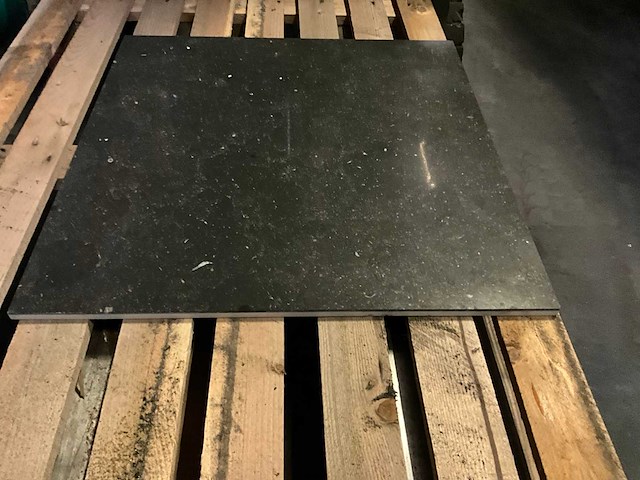 Stones & mosaics marmocino belgische blauwsteen verzoet natuursteen tegels (200x) - afbeelding 1 van  3