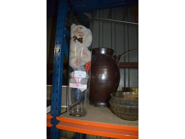 Stoommop black&decker, schrobborstel en aftrekker, personenweegschaal soehnle, pvc wasmand, diverse bloempotten en schalen - afbeelding 6 van  11