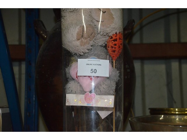 Stoommop black&decker, schrobborstel en aftrekker, personenweegschaal soehnle, pvc wasmand, diverse bloempotten en schalen - afbeelding 7 van  11