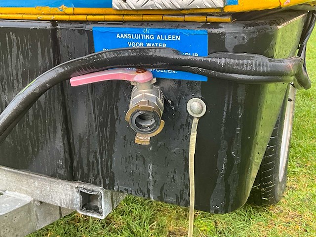 Stoomreiniger op trailer - afbeelding 25 van  32