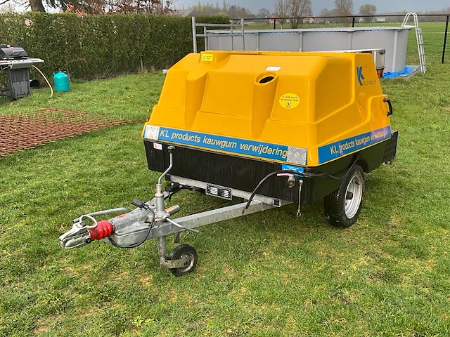 Stoomreiniger op trailer - afbeelding 22 van  32