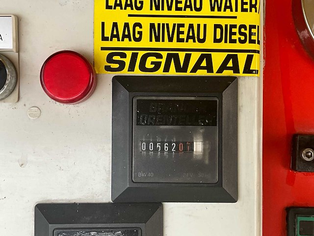 Stoomreiniger op trailer - afbeelding 8 van  32