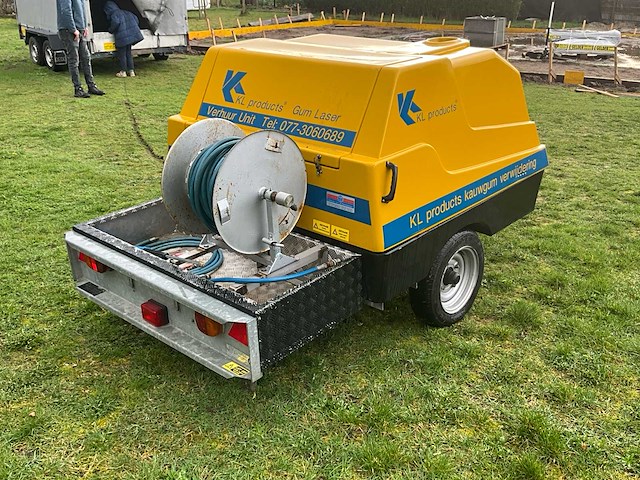 Stoomreiniger op trailer - afbeelding 29 van  32