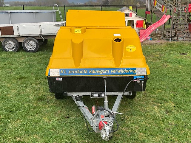 Stoomreiniger op trailer - afbeelding 20 van  32