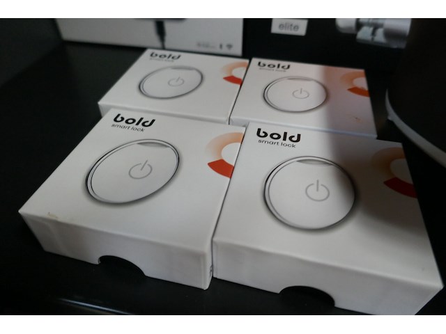 Stopcontact-kachel + connect en clickers - afbeelding 3 van  5