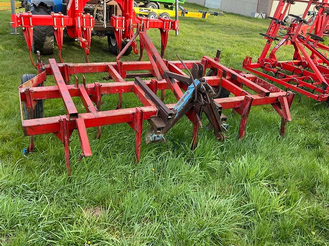 Stoppelbewerker cultivator - afbeelding 12 van  17