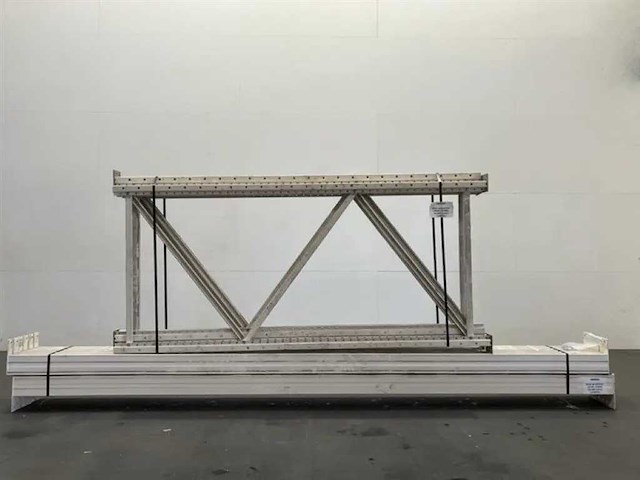 Stow op - palletstelling - storage racking - afbeelding 2 van  4