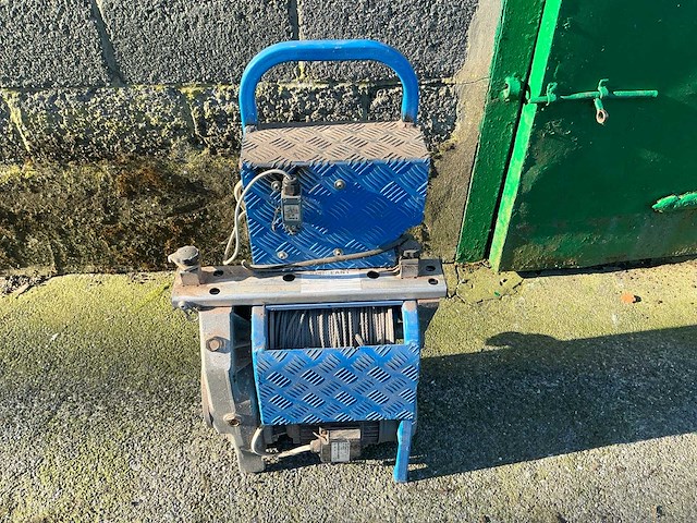 Stp 2000 pannenlift met kniksysteem - afbeelding 5 van  15