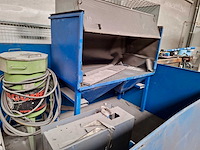 Straalcabine met afzuiginstallatie - afbeelding 1 van  2