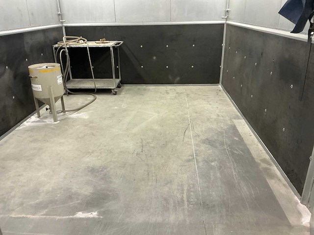 Straalcabine - afbeelding 8 van  13