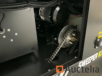 Straatveegmachine kremer krs100 - afbeelding 7 van  25