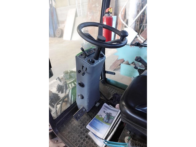 Straatveegmachine nilfisk + hydraulische veegborstel - afbeelding 5 van  29