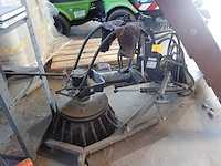Straatveegmachine nilfisk + hydraulische veegborstel - afbeelding 15 van  29