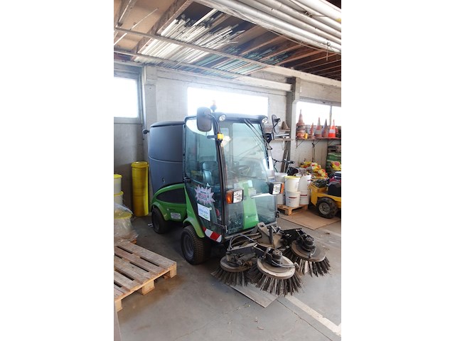 Straatveegmachine nilfisk + hydraulische veegborstel - afbeelding 23 van  29