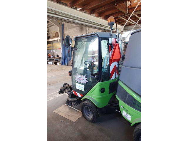 Straatveegmachine nilfisk + hydraulische veegborstel - afbeelding 26 van  29