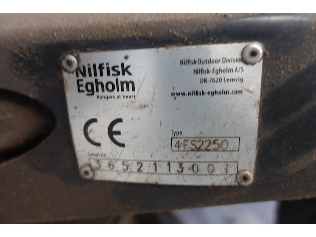 Straatveegmachine nilfisk + hydraulische veegborstel - afbeelding 29 van  29