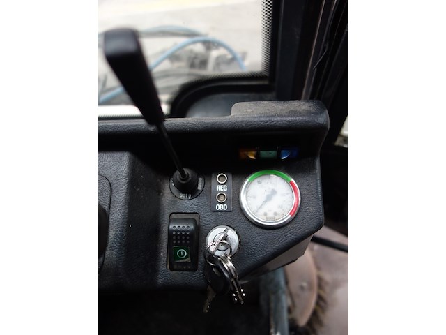 Straatveegmachine - afbeelding 2 van  13